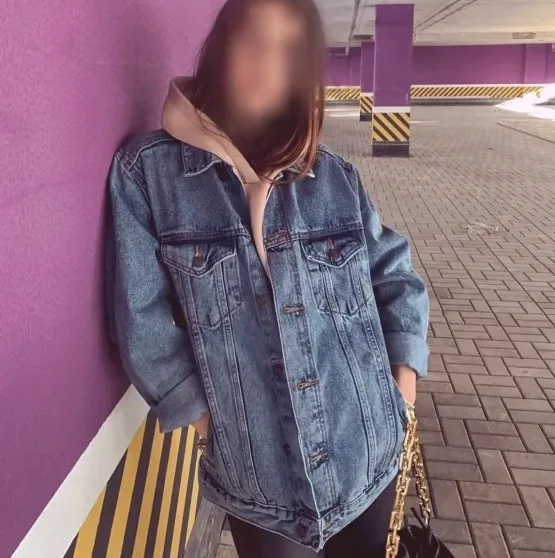 Amira, 31