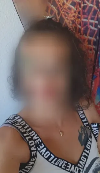 Elif, 40
