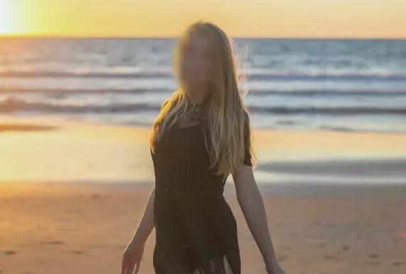 Kamilla, 32